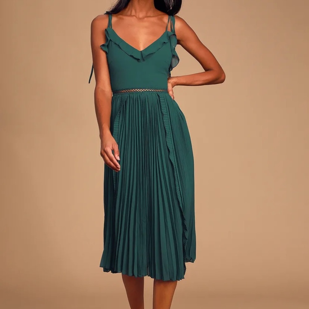 Lulus ‘Never A Dull Moment’ Emerald Green Dress | size small